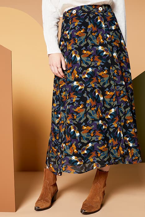 JAKE - SAGE MIDI SKIRT WITH ARTY CAMO PRINT by ONE STEP