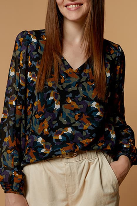 CORTES - SAGE BLOUSE WITH ARTY CAMO PRINT by ONE STEP