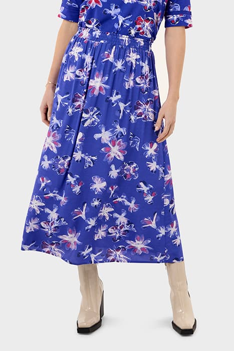 A-LINE FLORAL PRINT SKIRT WITH ELASTIC BAND SPECTRUM BLUE by Sandwich