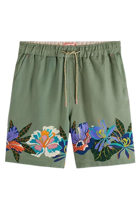 SEASONAL- SHORT IN TENCEL WITH PLACEMENT FLOWER PRINT GREEN  by Scotch & Soda