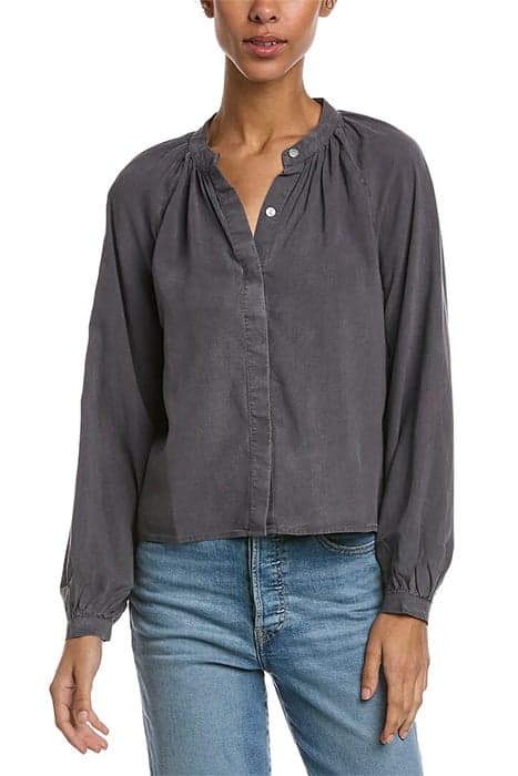 LONG SLEEVE SHIRRED RAGLAN SHIRT SILVER STORM by Bella Dahl