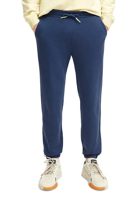 UNISEX ORGANIC COTTON SWEATPANTS STORM BLUE by Scotch & Soda