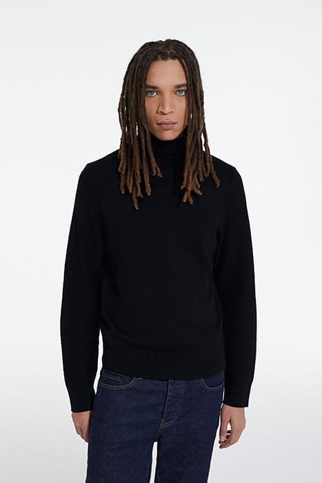 MOCK NECK SWEATER WITH POINT DETAILS ON THE SIDE BLACK by The Kooples