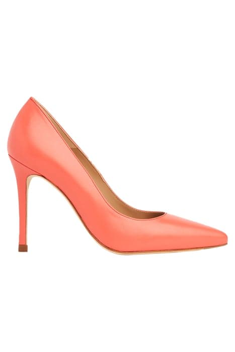 FERN POINTED PUMP CORAL by LK Bennett