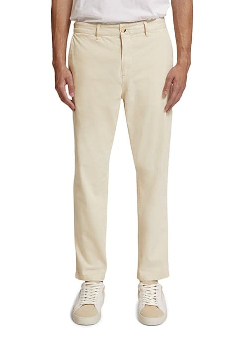 DRIFT- GARMENT-DYED STRETCH COTTON TWILL CHINO SHELL by Scotch & Soda