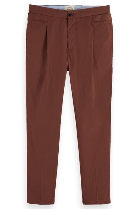 BLAKE- LIGHTWEIGHT COTTON-BLEND PLEATED POPLIN CHINO BOARDWA by Scotch & Soda