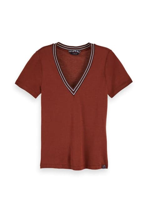 V-NECK TEE WITH STRIPED RIB DETAIL ISLAND BROWN by Scotch & Soda