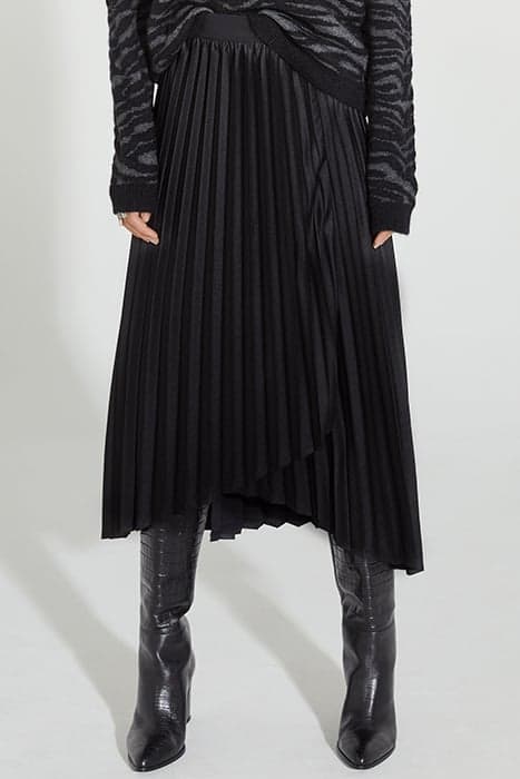 BLACK WRAP-LOOK PLEATED MIDI SKIRT by IKKS