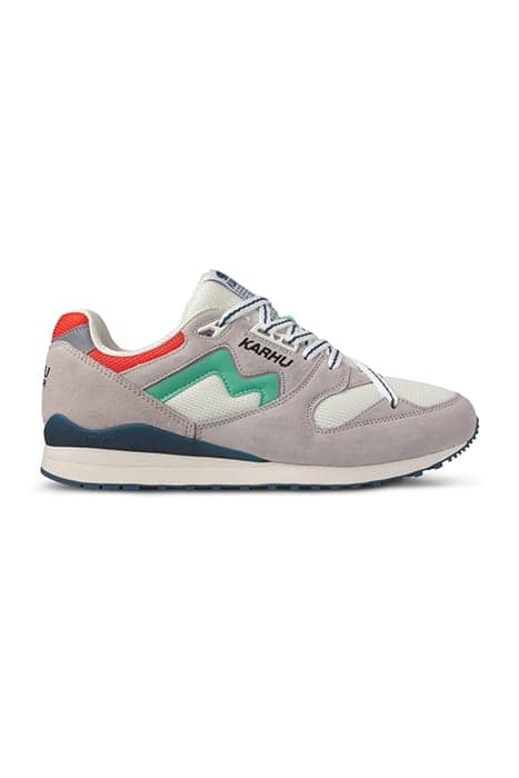 SYNCHRON CLASSIC-RAINY DAY/JADE CREAM by Karhu