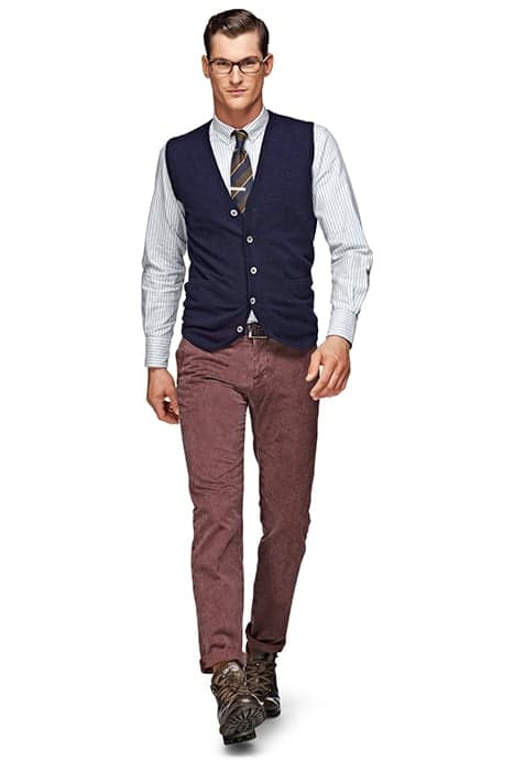 BURGUNDY PANTS by Suitsupply