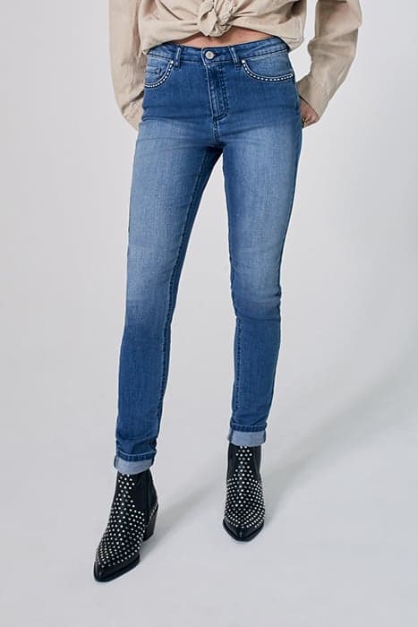 BLUE COTTON SCULPT-UP MID-HIGH WAIST SLIM JEANS by IKKS