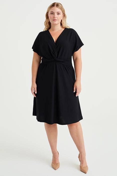 DRESS MID LENGTH BLACK by WE Fashion