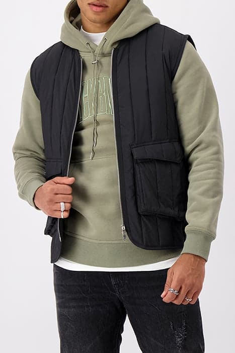 QUILTED VEST BLACK by Black Bananas