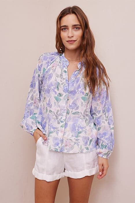 LONG SLEEVE SHIRRED RAGLAN SHIRT PERI JARDIN PRINT by Bella Dahl