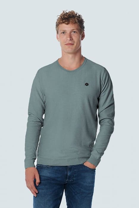 PULLOVER CREWNECK JACQUARD WITH CONTRAST COLOUR INSIDE STEEL by No Excess