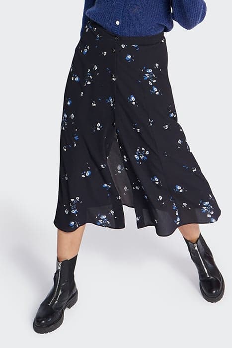 BLACK FLORAL BOUQUET PRINT MIDI-SKIRT by ICODE