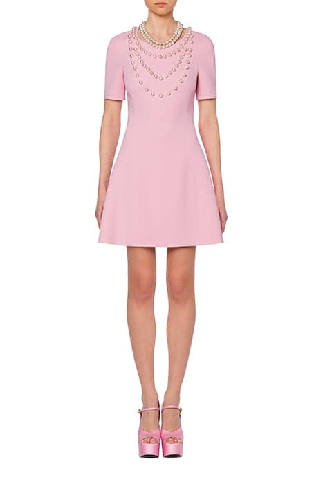 PEARLS NECKLACE STRETCH CADY DRESS PINK by Moschino