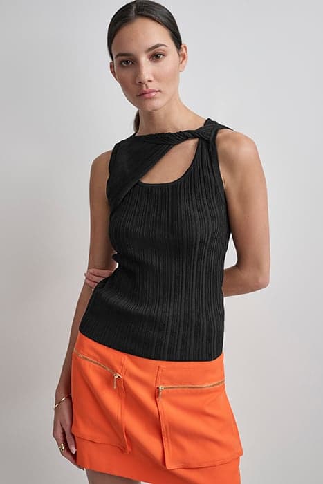 CUT OUT RIBBED TOP BLACK by DKNY