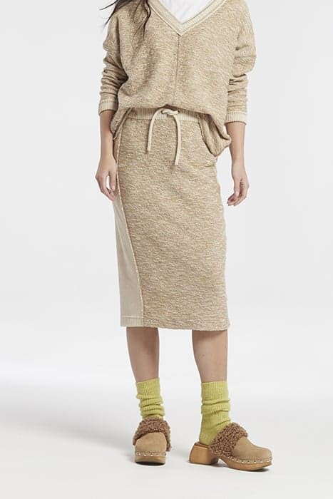 JACQUARD KNIT MARZO SKIRT BEIGE by OKY