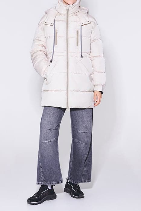 IVORY OVERSIZE PUFFER JACKET by Bimba y Lola