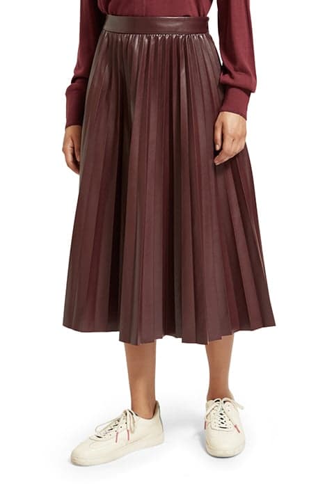 FAUX LEATHER PLEATED HIGH RISE MIDI SKIRT BORDEAUX by Scotch & Soda